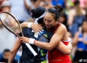 LOL赛事-波兰女足逆袭晋级，取得胜利