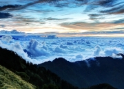 LOL决赛-亚洲铁闸对决，金玟哉一锤定音，雷恩提前终结波斯铁骑悬念