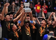 LOL赛事-关于钓鱼岛队主教练调整阵容，提升整体实力的信息