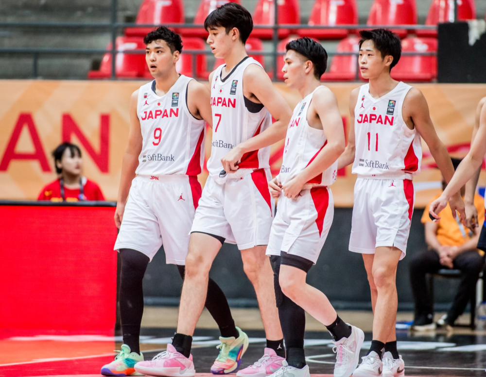 韩国男篮队发挥出色,成功击败对手 韩国男篮队发挥出色,成功击败对手