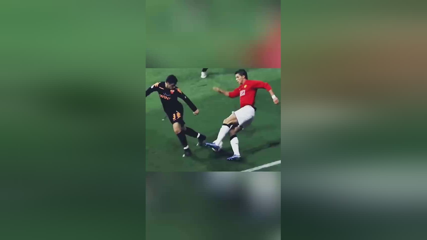 关于精彩瞬间频现,球员技术精湛!的信息 关于精彩瞬间频现,球员技术精湛!的信息