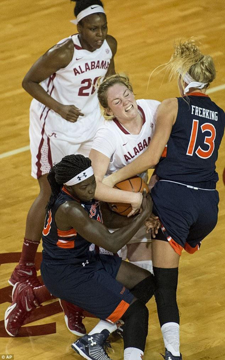 包含乌克兰女篮完胜印度队连续两场大胜引发关注的词条 包含乌克兰女篮完胜印度队连续两场大胜引发关注的词条