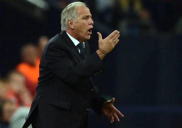 包含尼姆客场逼平蒙彼利埃，艰难保持不败的词条