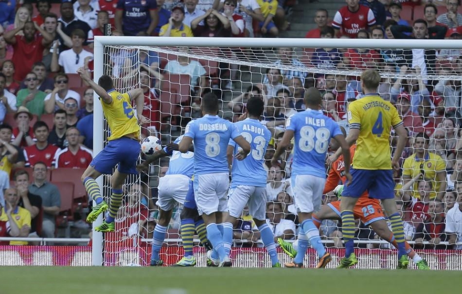 阿联酋足球队闯入国际合作杯决赛