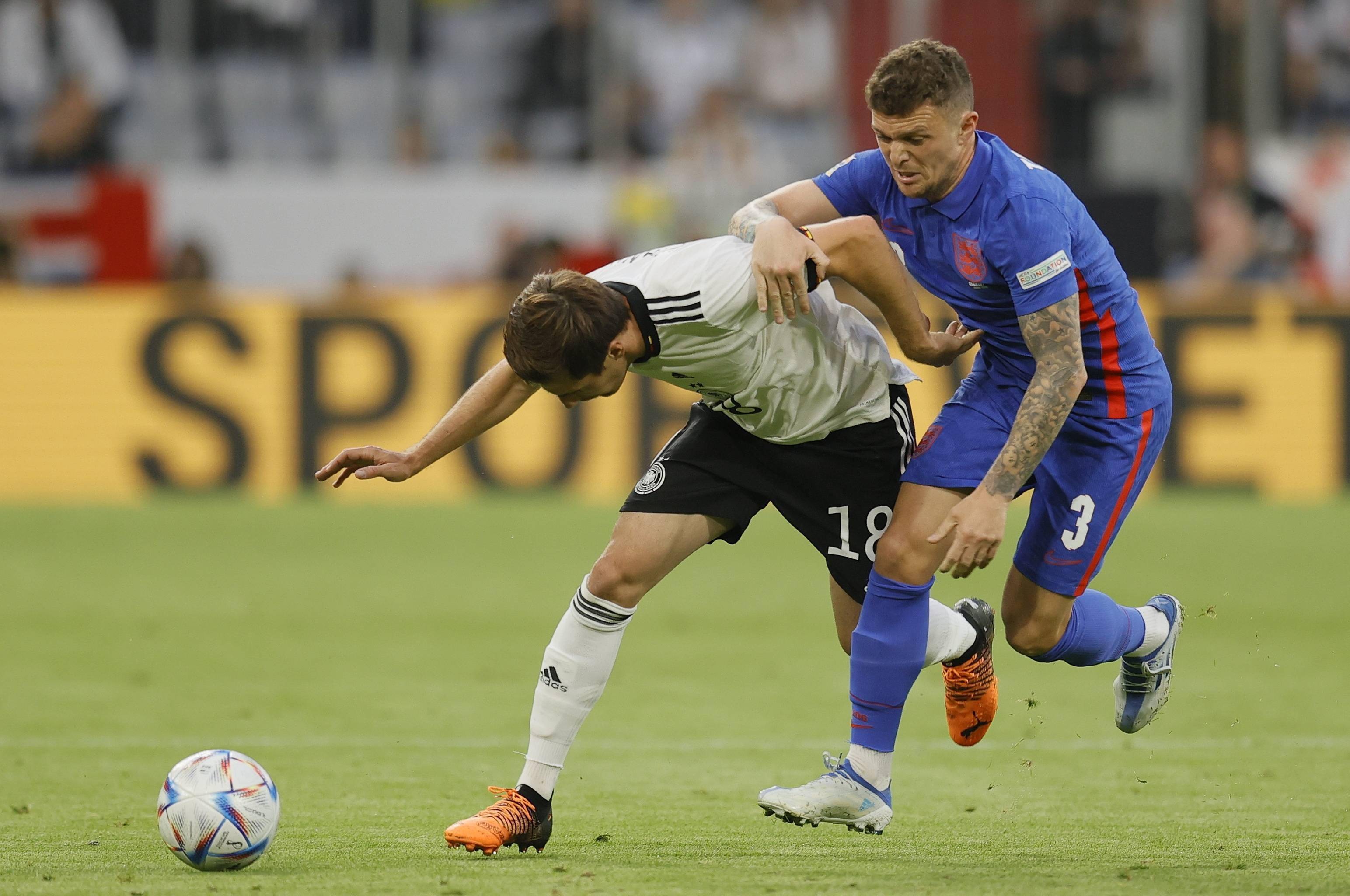 包含英格兰队表现出色,全场控制战局,稳固领先的词条 包含英格兰队表现出色,全场控制战局,稳固领先的词条