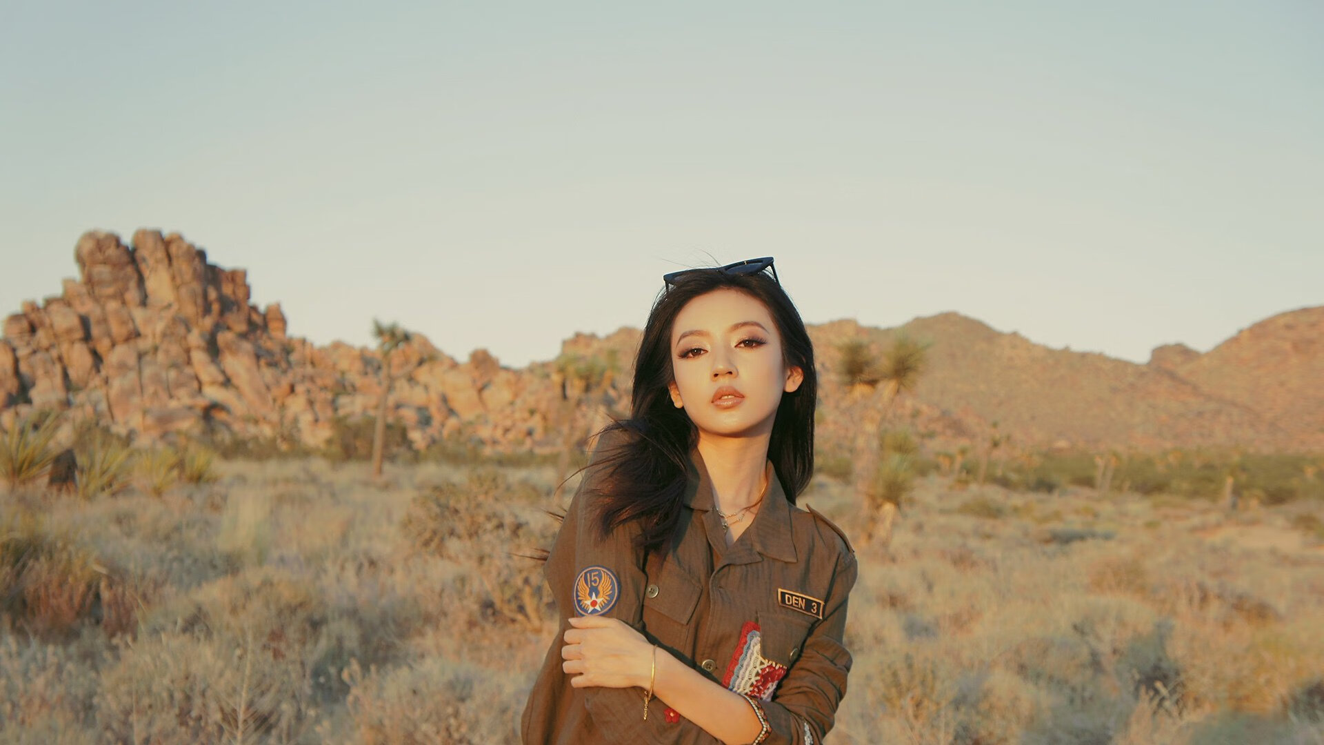 火箭炸响王朝黄昏，浓眉62分宣告巨人觉醒