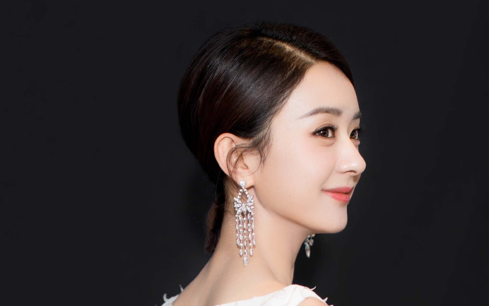 暗夜闪电,多特蒙德踏平英格兰,三笘薰如何成为关键破壁人